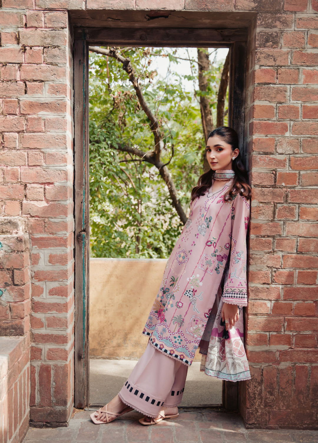Zync by Florent Unstitched Printed Lawn 3 Piece Suit FL26ULE FZ-8 - Eid Collection