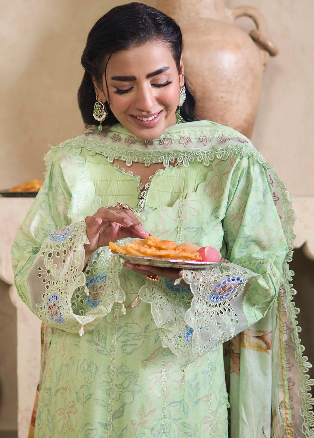 Applique Kari by Al Zohaib Unstitched Embroidered Lawn 3 Piece Suit AZ26AVI D-02 - Summer Collection