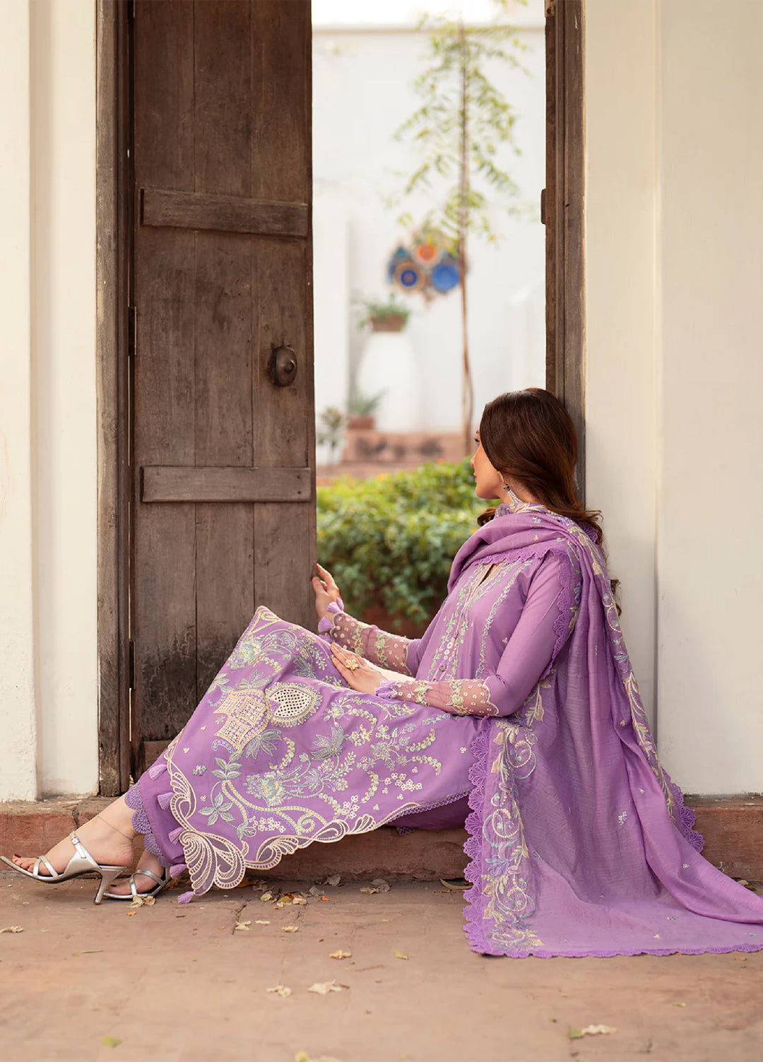 Angan by Mahnur Unstitched Embroidered Lawn 3 Piece Suit MN26UAL AAN-009 - Summer Collection