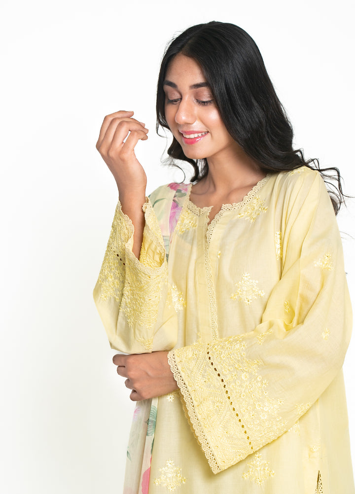 Zyna RTW Embroidered Lawn 3 Piece Suit ZY26ULS Lurea - Summer Collection