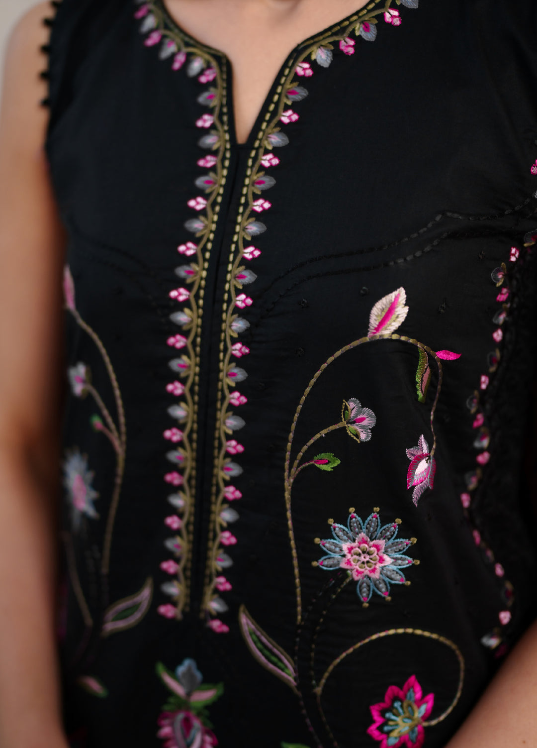 Symphony by Neeshay Unstitched Embroidered Luxury Lawn 3 Piece Suit NSH26US D1-Mirea - Summer Collection