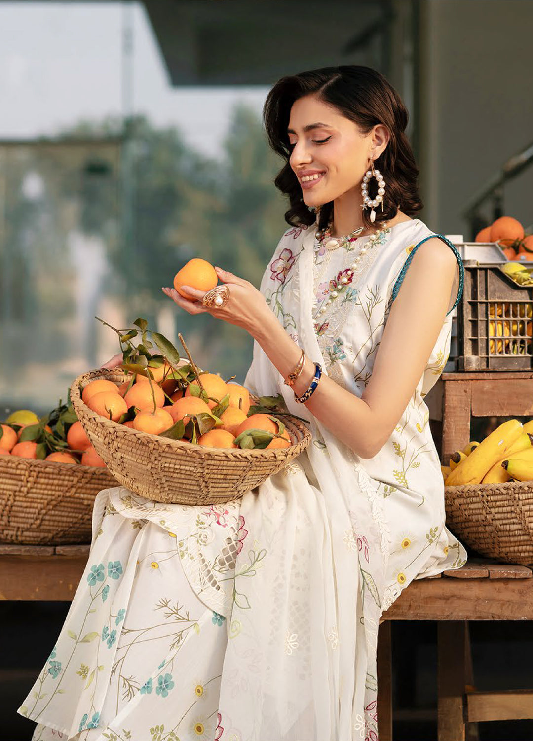 Broadway by Mahnur Unstitched Embroidered Lawn 3 Piece Suit MN26UB BW-002 - Summer Collection