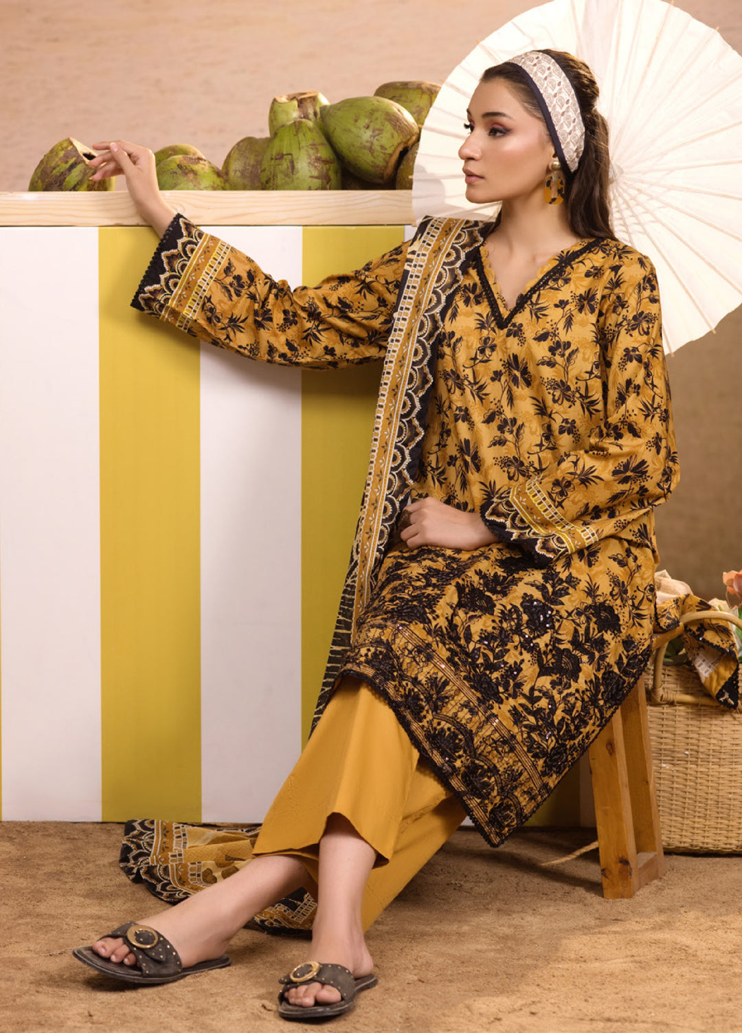 Regalia Textiles Unstitched Embroidered Lawn 3 Piece Suit RG26UEL D-9 - Casual Collection