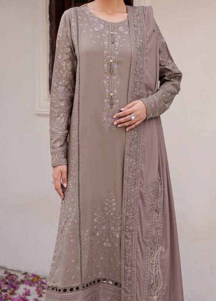 Nureh Exclusive Unstitched Luxury Leather Peach Velvet Shawl Embroidered Suits 3 Piece NU25NS NE-201 - Festive Collection