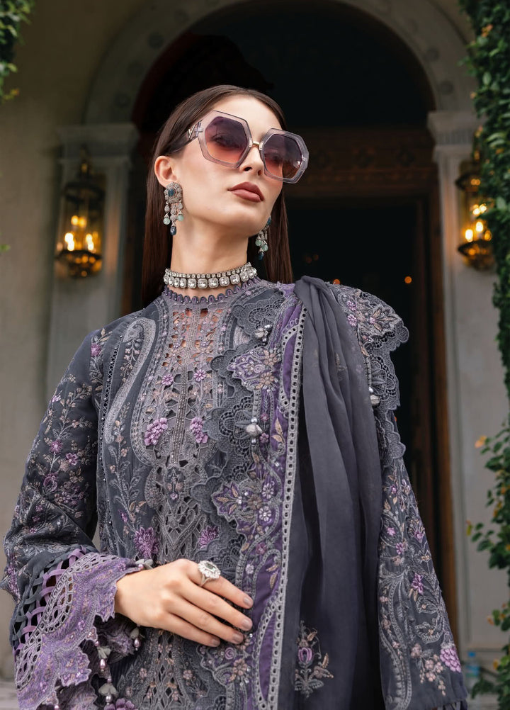 Luxe by Maria B Unstitched Embroidered Velvet 3 Piece MB25LW D5 - Winter Collection