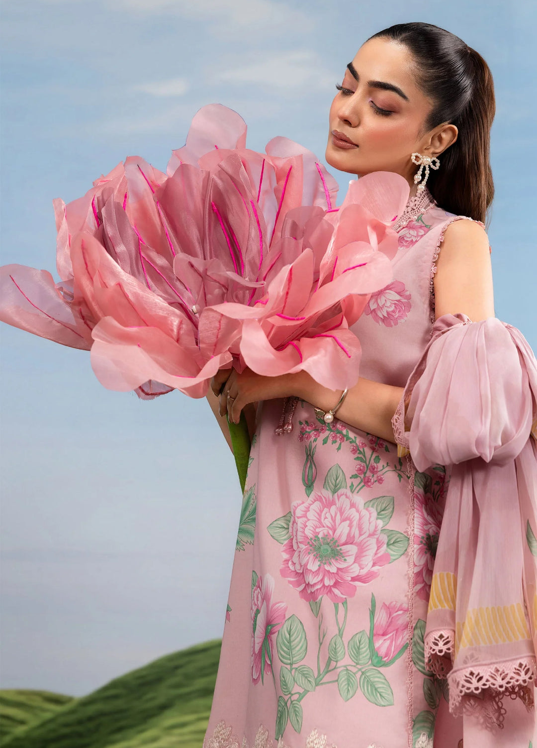 M Basics by Maria B Unstitched Embroidered Lawn 3 Piece Suit MB26SSEL MB-CUSV14-04A - Eid Collection