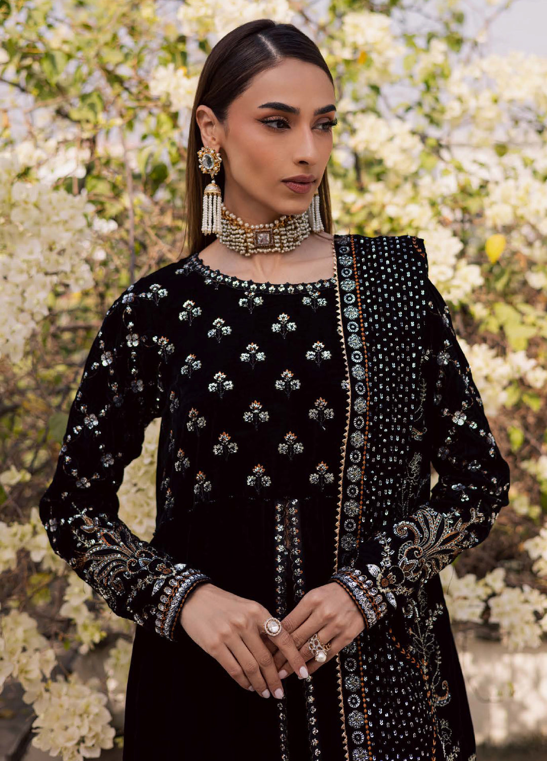Nureh Maya Unstitched Velvet Embroidered 3 Piece Suits NU25MF NW-125 - Festive Collection