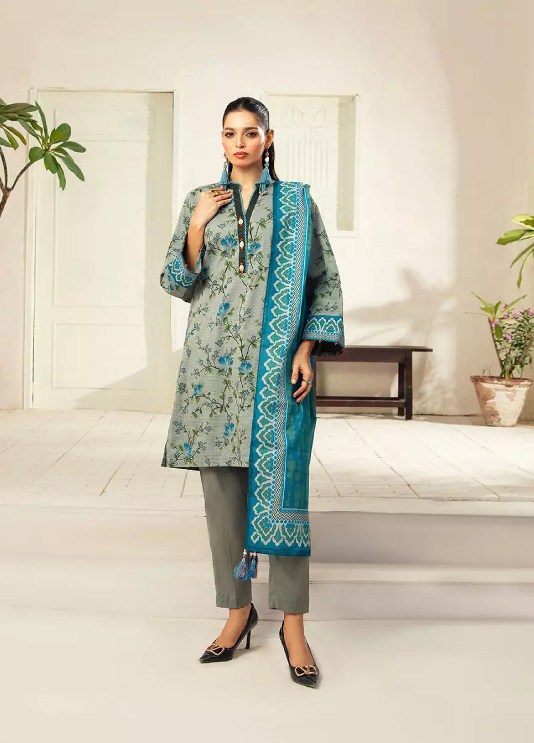 3PC Unstitched Doria Cambric Printed Suit (P284)