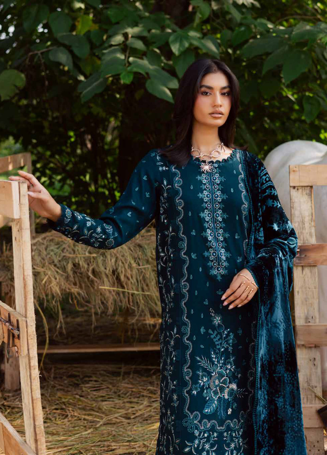 Nureh Exclusive Unstitched Luxury Palachi Embroidered Leather Peach Suits 3 Piece NU25PS NE-186 - Winter Collection