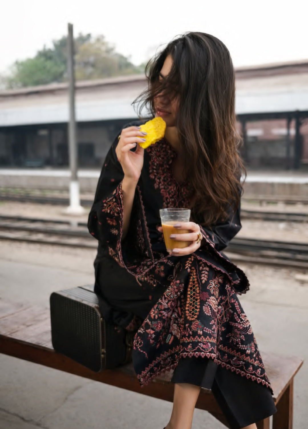 Safarnama by Casuallite RTW Embroidered Cotton Lawn 3 Piece CL26PSCL Ciara Noir - Eid Collection