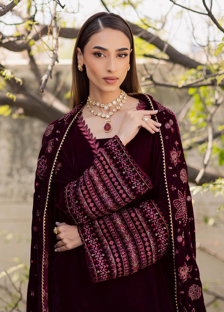 Nureh Maya Unstitched Velvet Embroidered 3 Piece Suits NU25MF NW-120 - Festive Collection