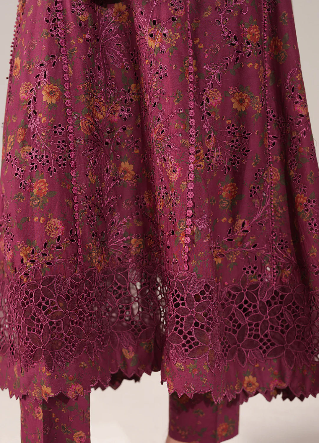 Iznik Unstitched Embroidered Lawn 3 Piece Suit IZ26US SS-04 - Summer Collection