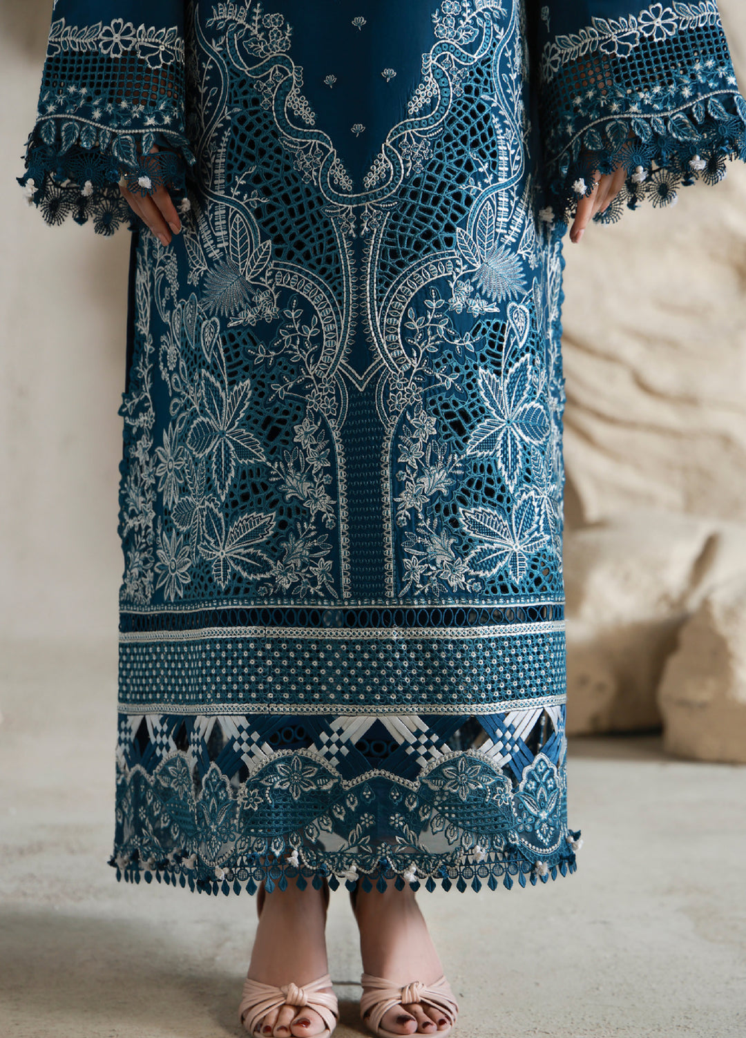 Saagar by Aabyaan Unstitched Embroidered Luxury Lawn 3 Piece Suit ABY26USL AL-9 Inaya - Festive Collection