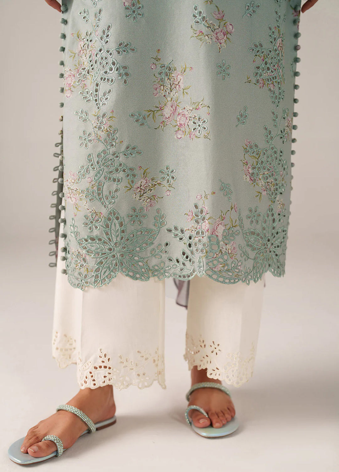 Iznik Unstitched Embroidered Lawn 3 Piece Suit IZ26US SS-12 - Summer Collection