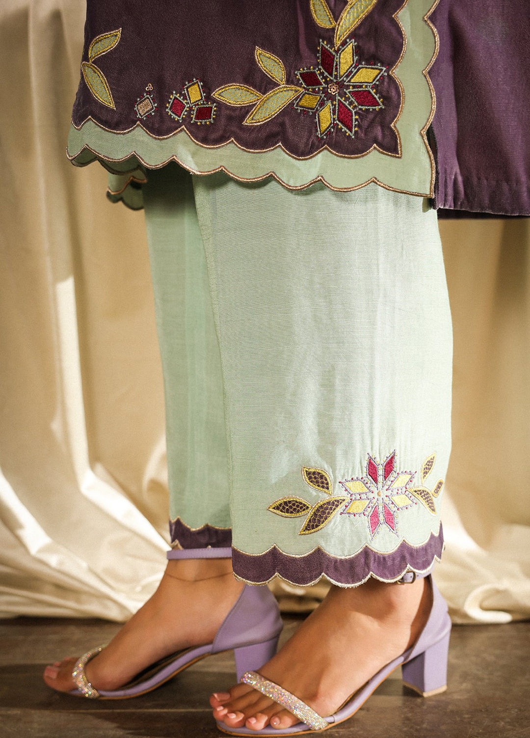 Elayra by Sahar Pret Velvet 3 Piece Embroidered Lilac Mist - Festive Collection