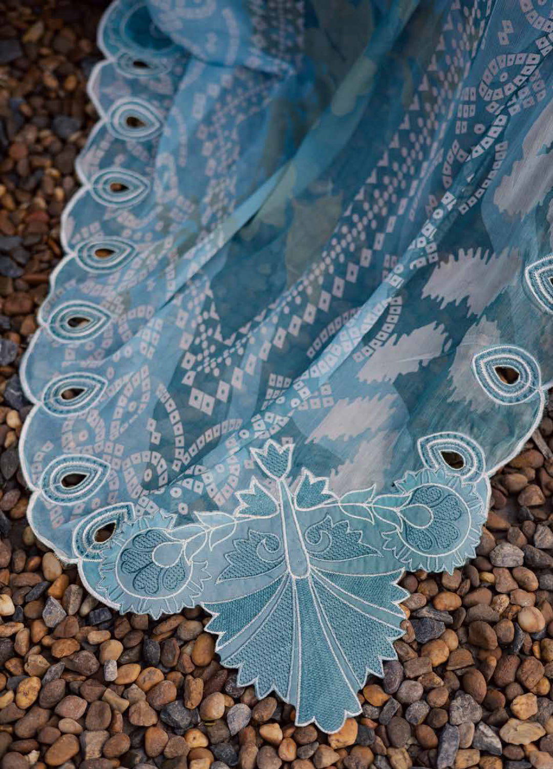 Gardenia by Nureh Unstitched Embroidered Lawn 3 Piece Suit NU26UGL NSG-209 - Summer Collection