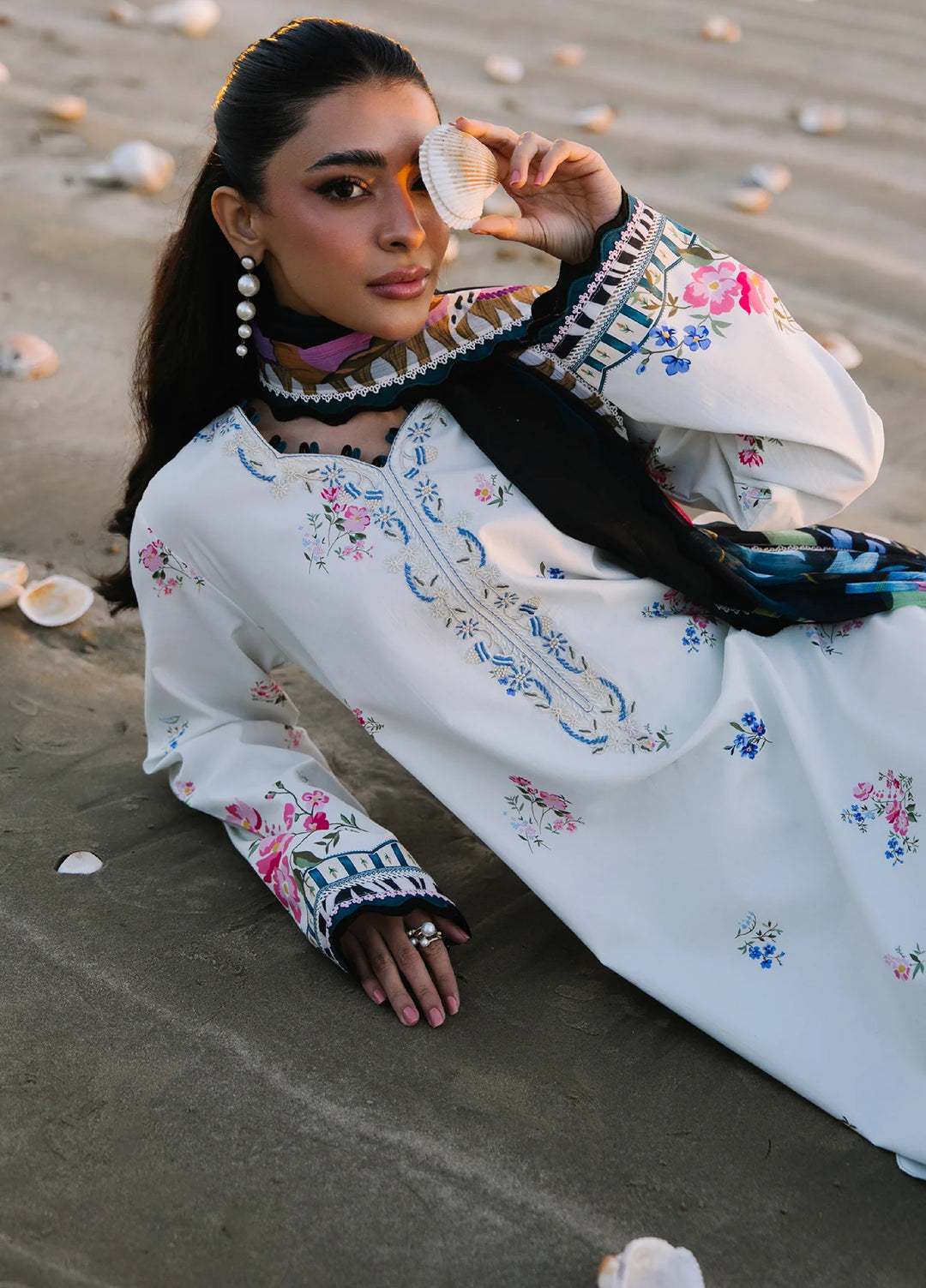 Afsanah by Seran Unstitched Embroidered Lawn 3 Piece Suit SN26UAVII D3-ZENIA - Summer Collection