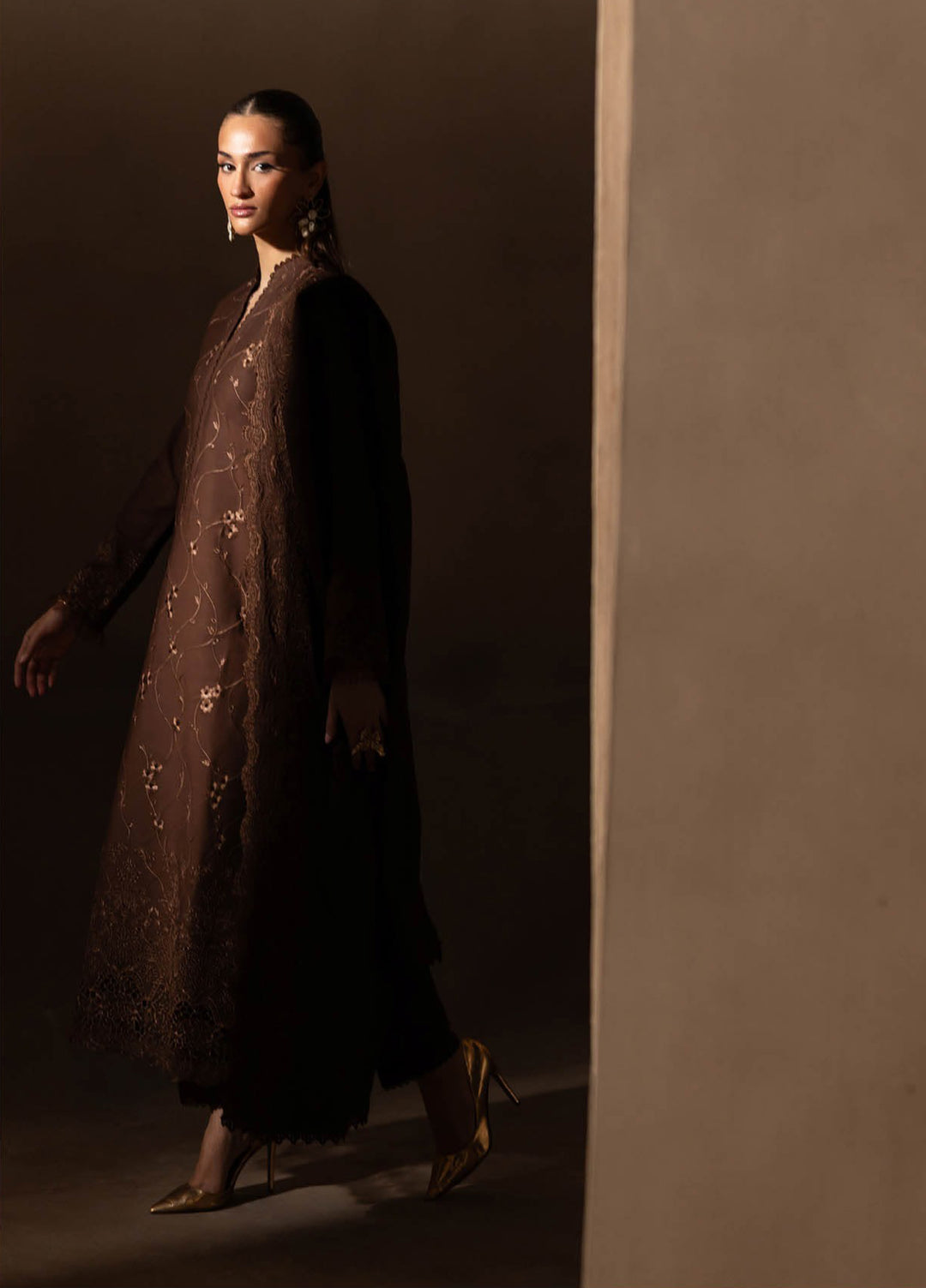 Sareen by Rajbari Unstitched Premium Viscose Chikankari 3 Piece RB25SC D-02 - Winter Collection