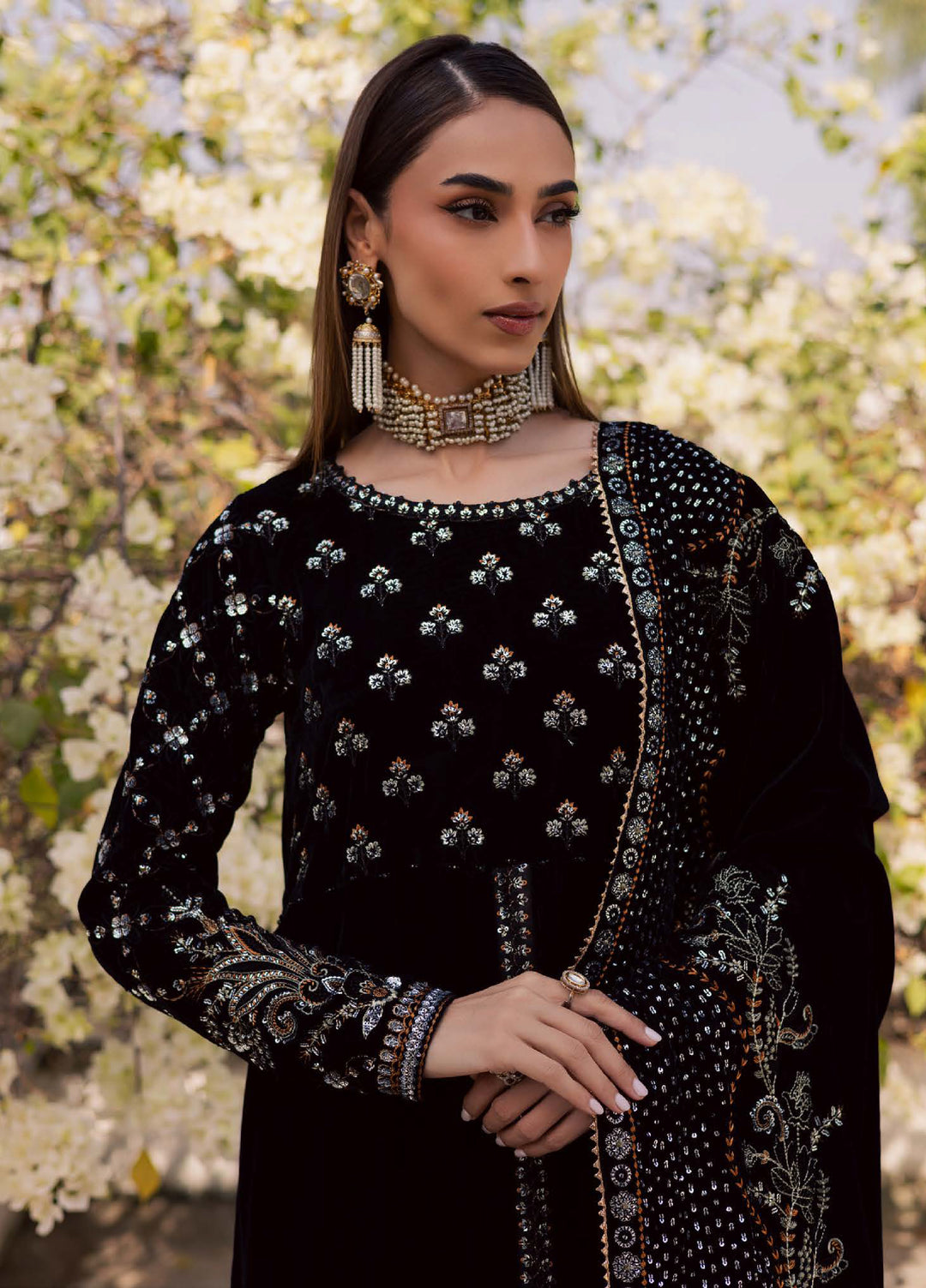 Nureh Maya Unstitched Velvet Embroidered 3 Piece Suits NU25MF NW-125 - Festive Collection