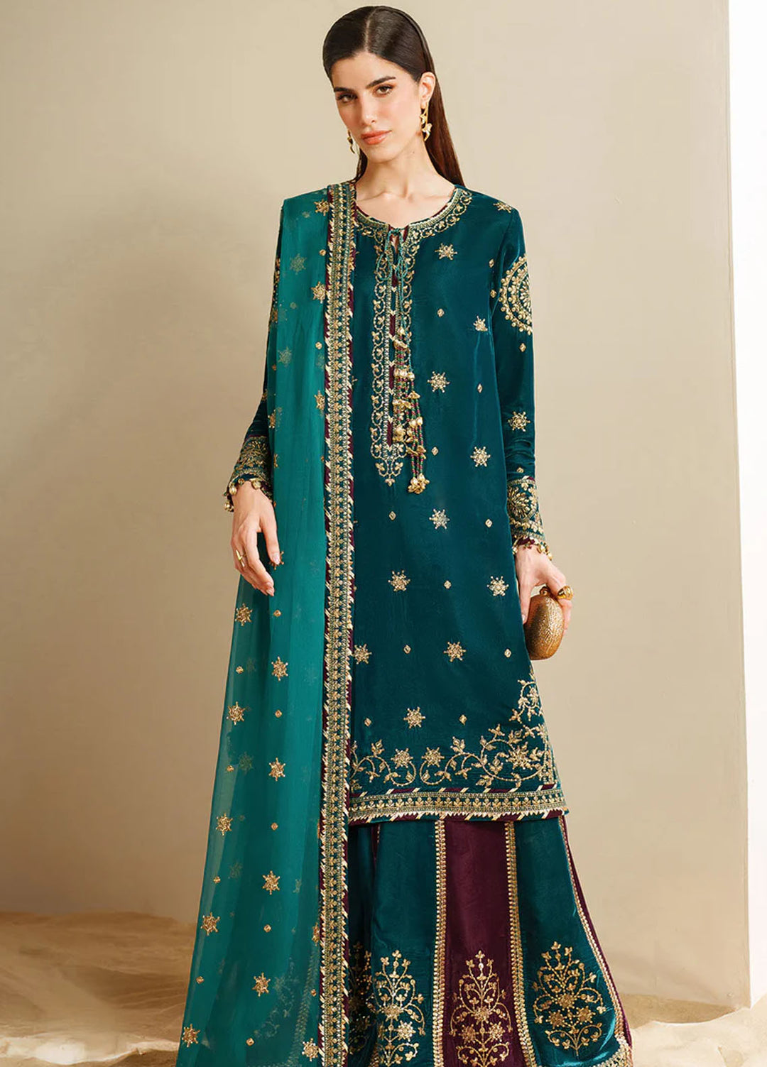 Velvet Vogue by Jazmin Embroidered Velvet Suits Unstitched 3 Piece JZ25VV VVF D-08 - Formals Collection