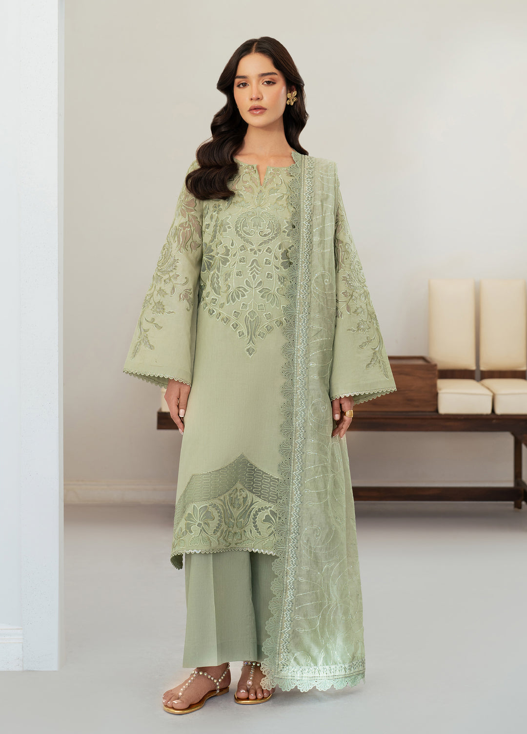 Sera by Mahnur Unstitched Embroidered Lawn 3 Piece Suit MN26USL SP-08 - Festive Collection
