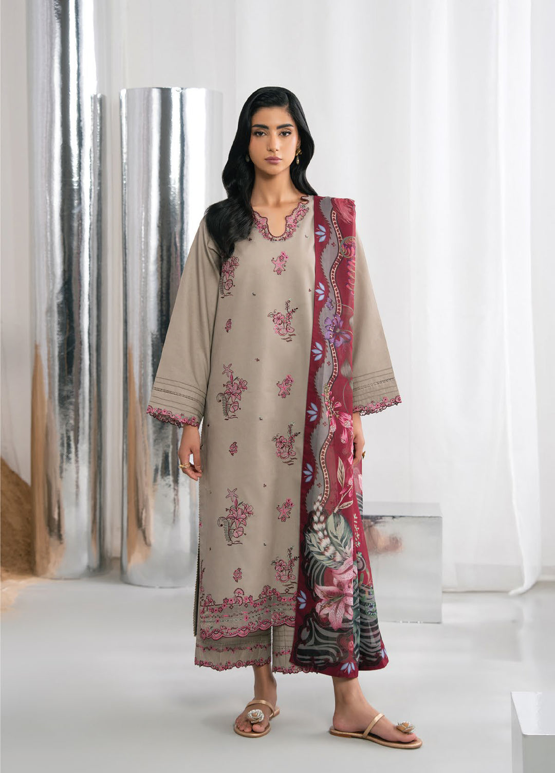 Nysa by Seran Unstitched Embroidered Cambric 3 Piece Suit SN26UNC Sovia D-11 - Casual Collection
