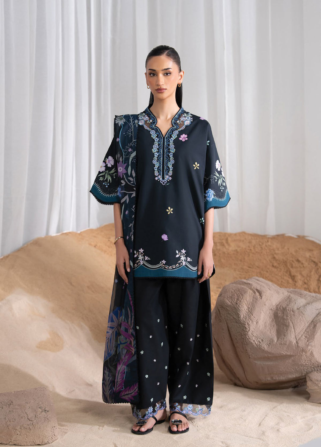 Nysa by Seran Unstitched Embroidered Cambric 3 Piece Suit SN26UNC Zielle D-06 - Casual Collection