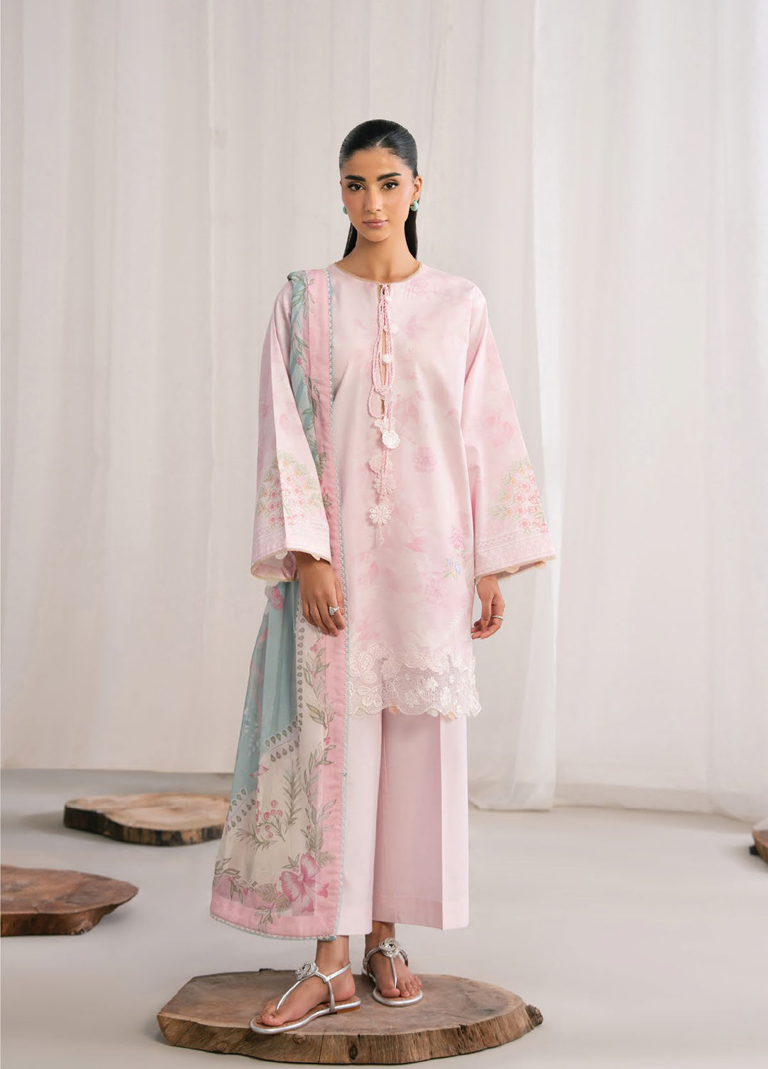 Nysa by Seran Unstitched Embroidered Cambric 3 Piece Suit SN26UNC Avelie D-05 - Casual Collection