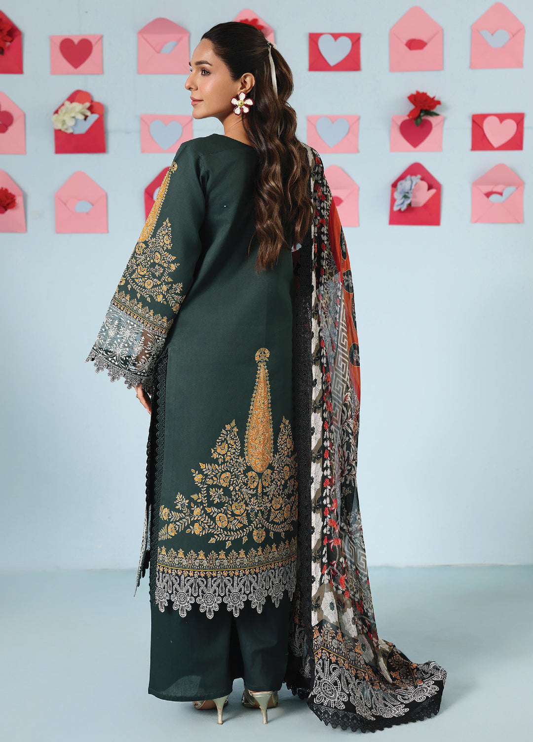 Anaya by Mahnur Unstitched Embroidered Lawn 3 Piece Suit MN26UALV AN2-18 - Festive Collection