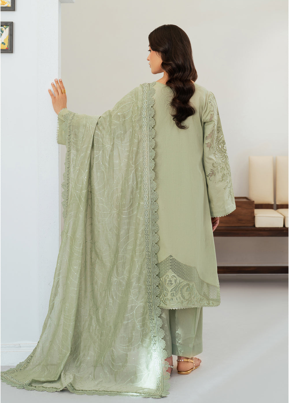 Sera by Mahnur Unstitched Embroidered Lawn 3 Piece Suit MN26USL SP-08 - Festive Collection