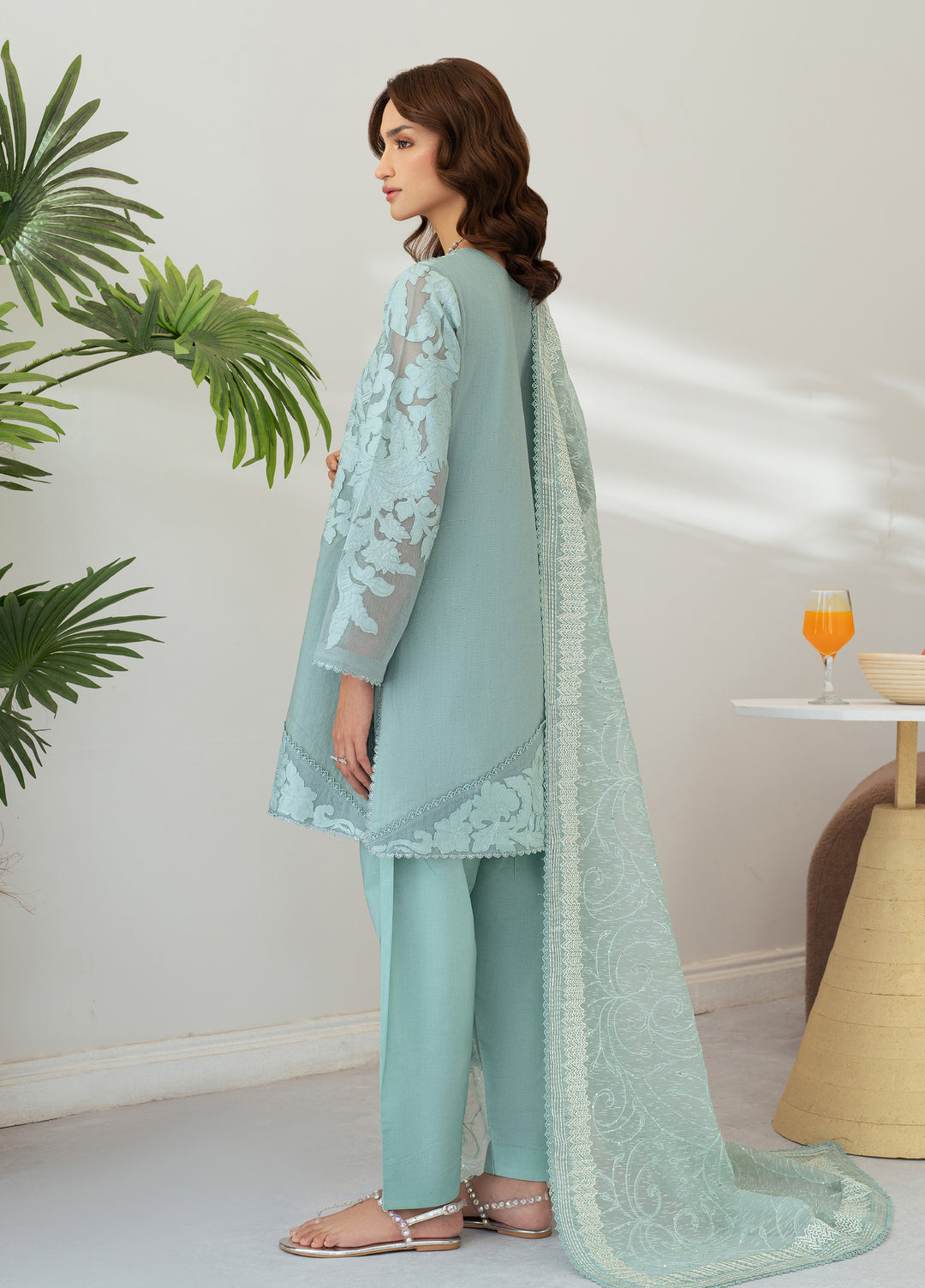 Sera by Mahnur Unstitched Embroidered Lawn 3 Piece Suit MN26USL SP-03 - Festive Collection