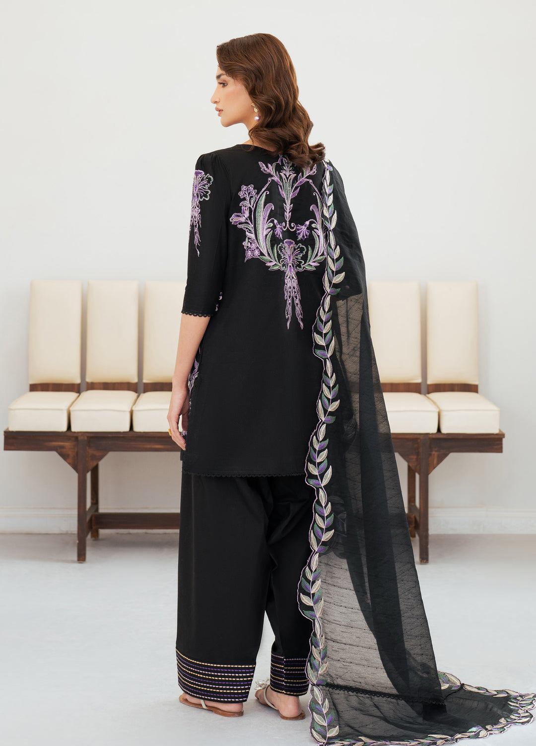 Sera by Mahnur Unstitched Embroidered Lawn 3 Piece Suit MN26USL SP-07 - Festive Collection