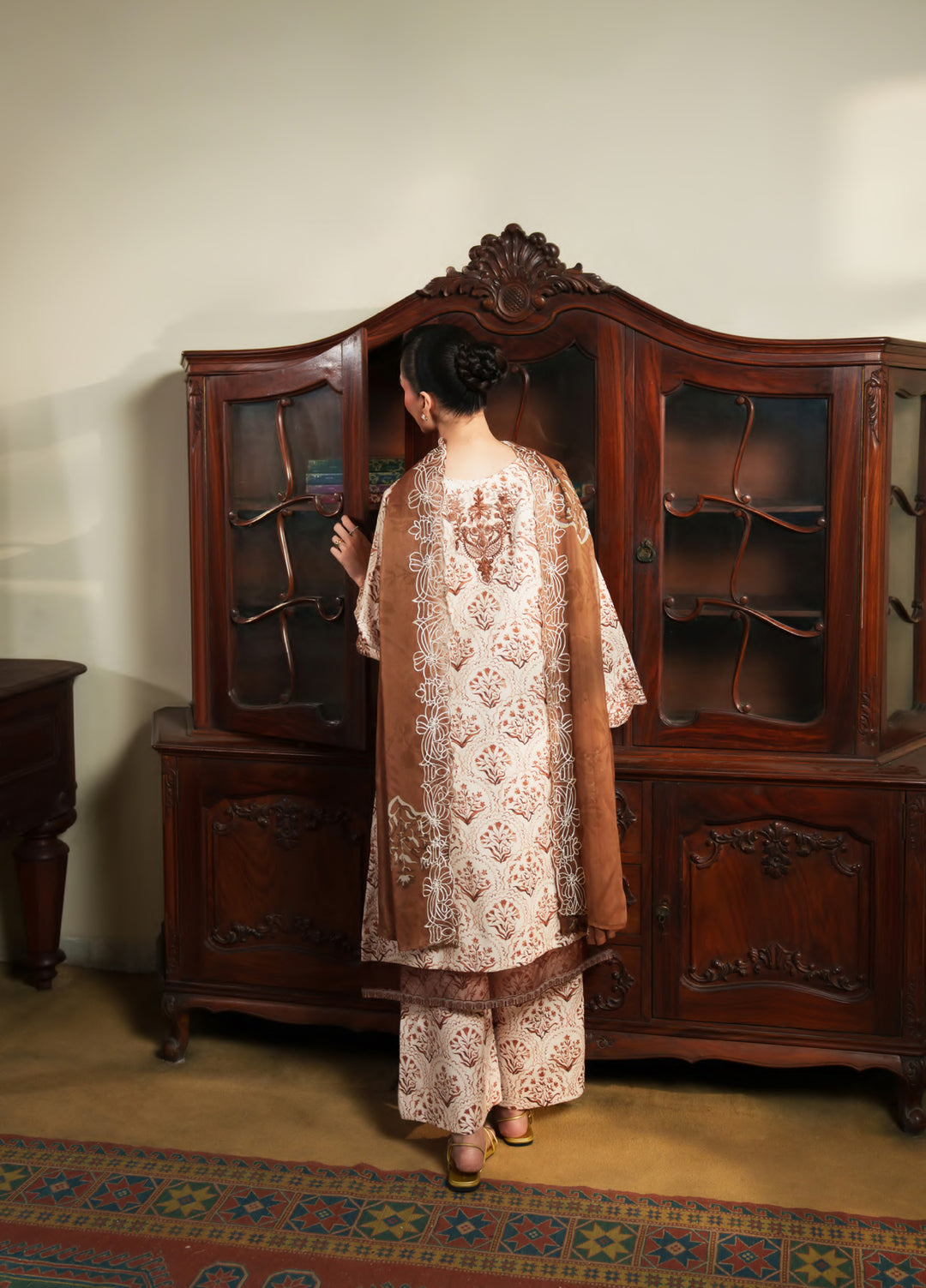 Bloom Enara by Rashid Textiles Unstitched Embroidered Lawn 3 Piece Suit RT26ULB 1001 - Casual Collection