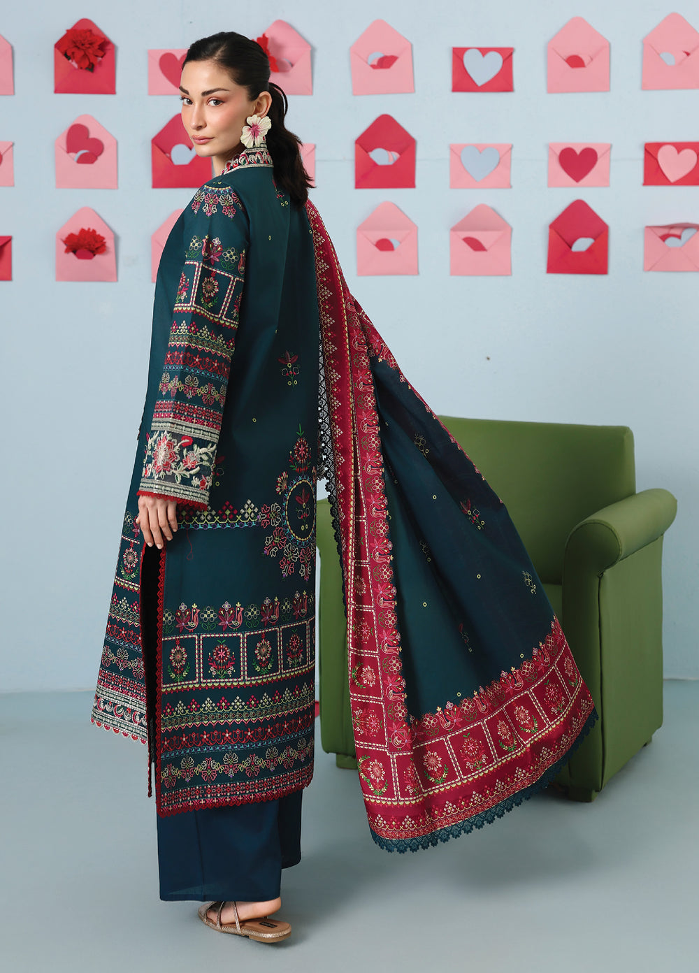 Anaya by Mahnur Unstitched Embroidered Lawn 3 Piece Suit MN26UALV AN2-09 - Festive Collection