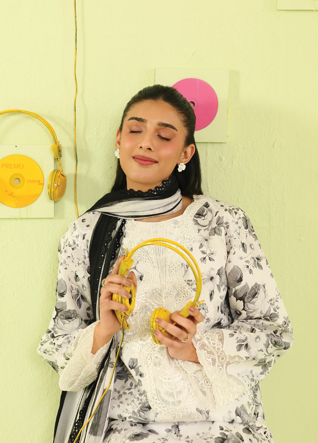 Anaya by Mahnur Unstitched Embroidered Lawn 3 Piece Suit MN26UALV AN2-08 - Festive Collection