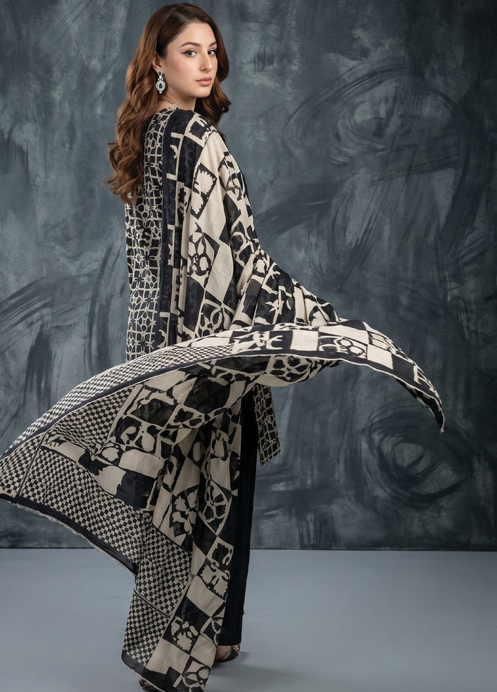 Black N White by Regalia Textiles Unstitched Printed Lawn 3 Piece Suit RG26UBNW D-06 - Casual Collection