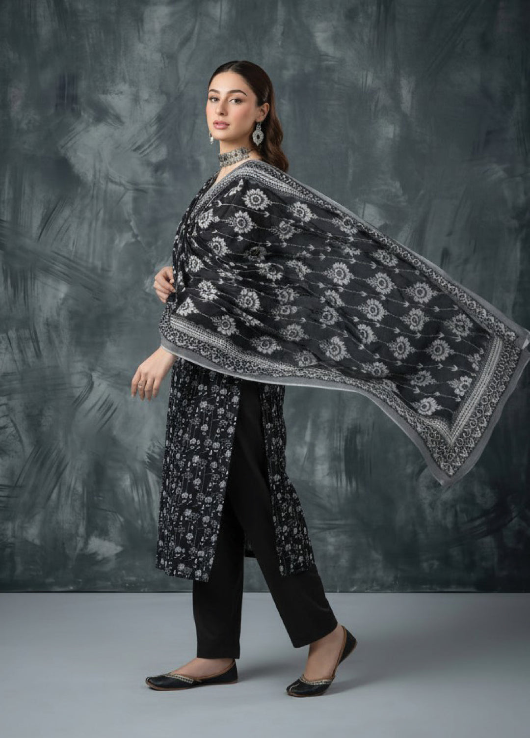 Black N White by Regalia Textiles Unstitched Printed Lawn 3 Piece Suit RG26UBNW D-03 - Casual Collection