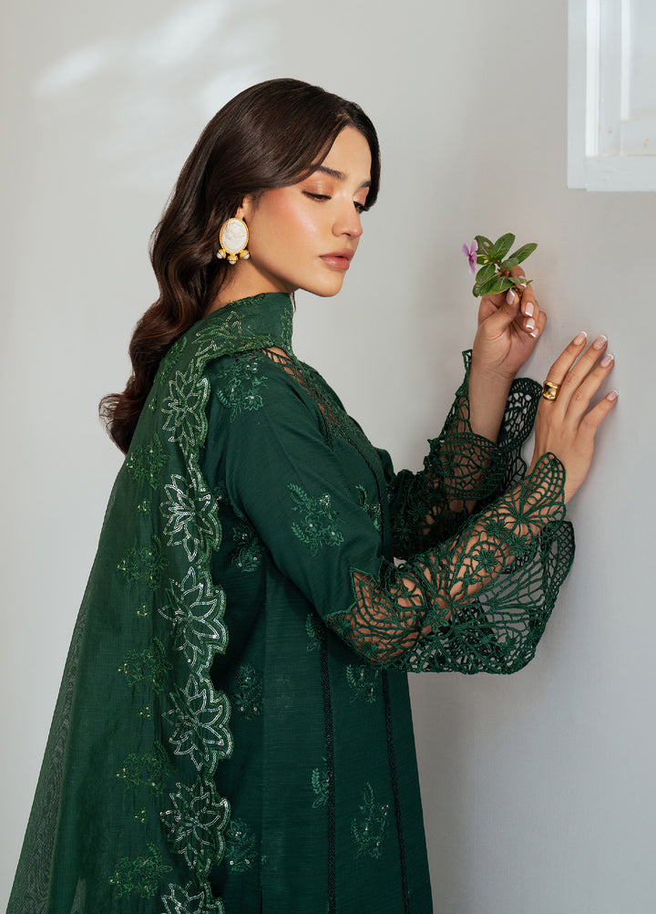 Sera by Mahnur Unstitched Embroidered Lawn 3 Piece Suit MN26USL SP-02 - Festive Collection