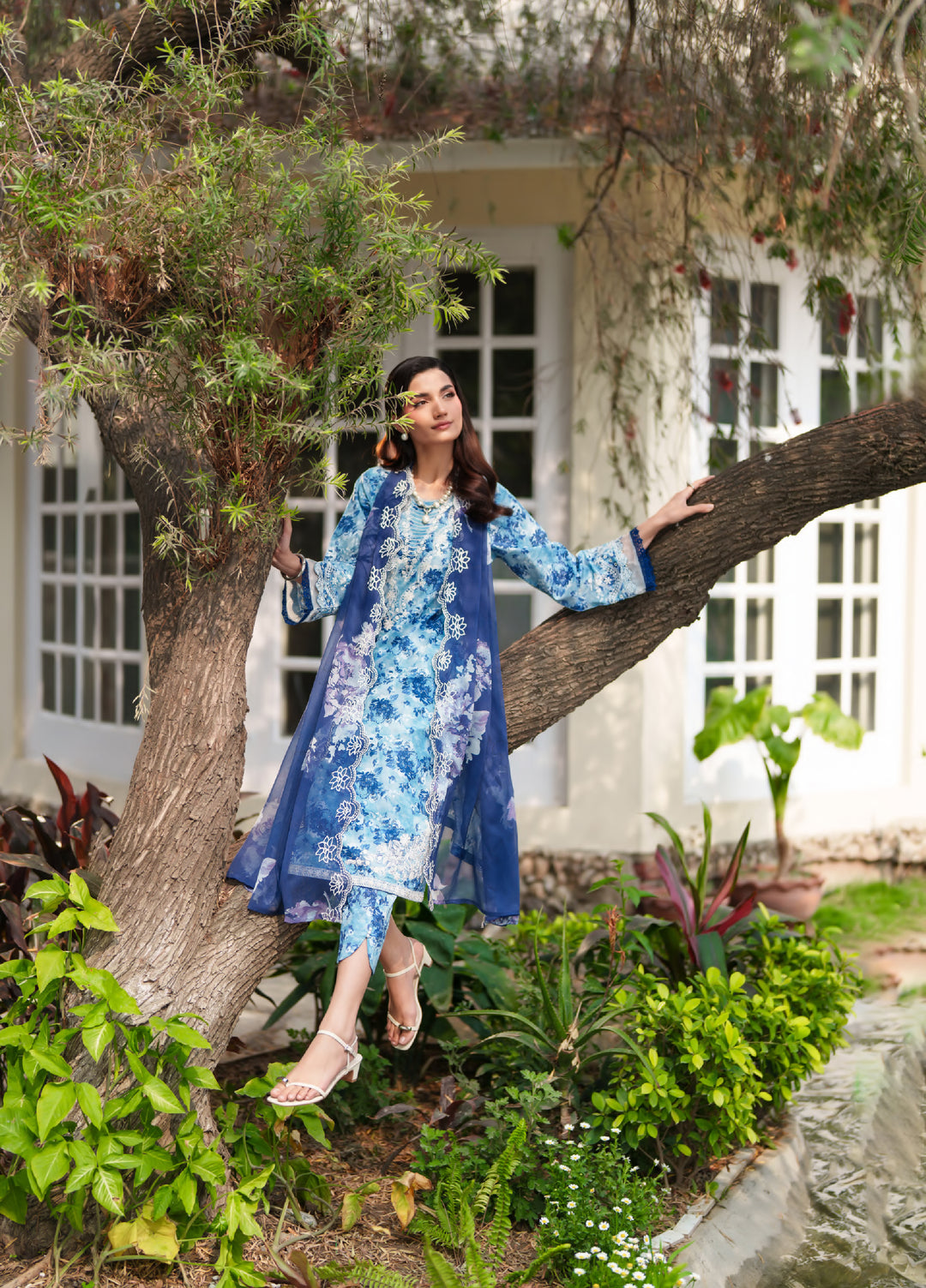 Bloom Enara by Rashid Textiles Unstitched Embroidered Lawn 3 Piece Suit RT26ULB 1008 - Casual Collection