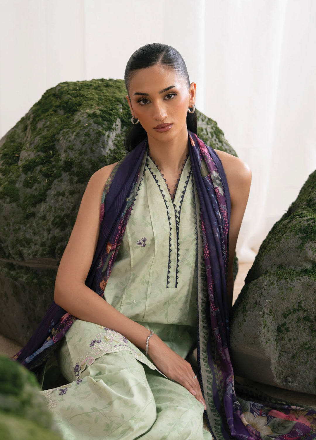 Nysa by Seran Unstitched Embroidered Cambric 3 Piece Suit SN26UNC CELADON D-01 - Casual Collection
