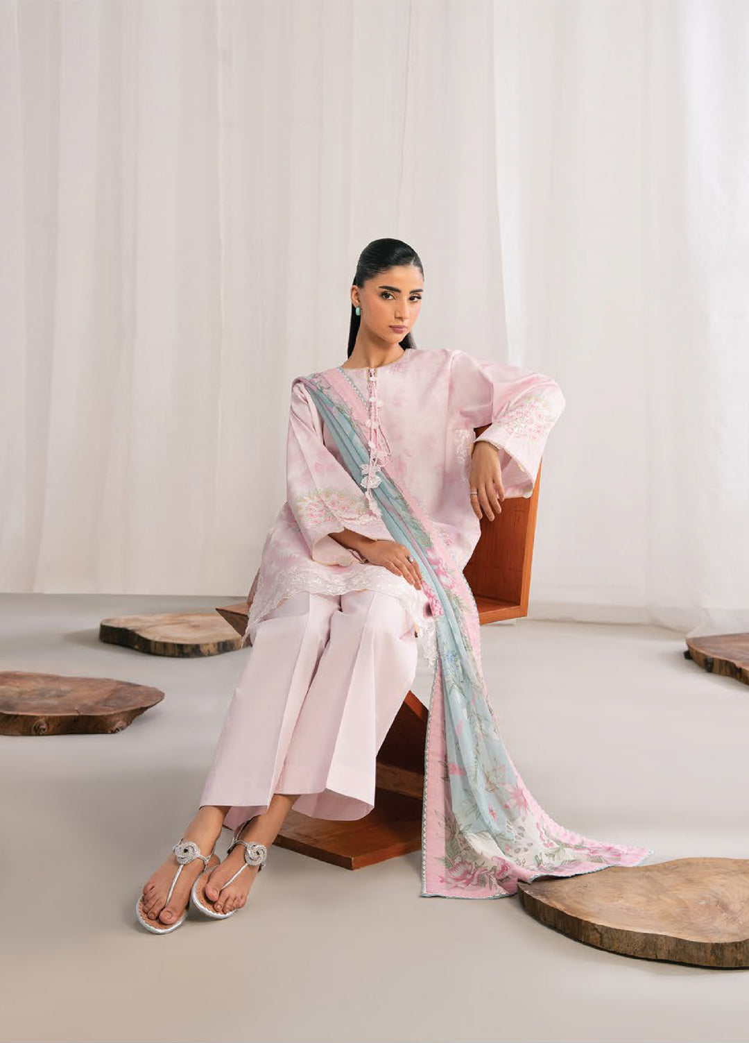 Nysa by Seran Unstitched Embroidered Cambric 3 Piece Suit SN26UNC Avelie D-05 - Casual Collection