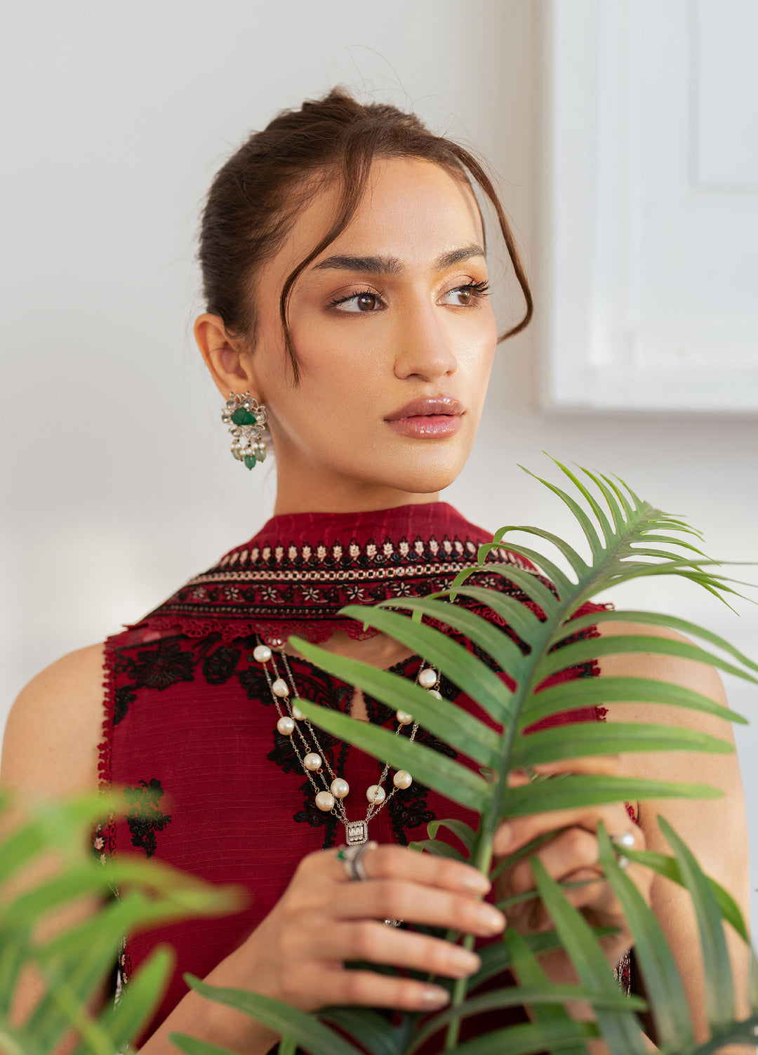 Sera by Mahnur Unstitched Embroidered Lawn 3 Piece Suit MN26USL SP-09 - Festive Collection