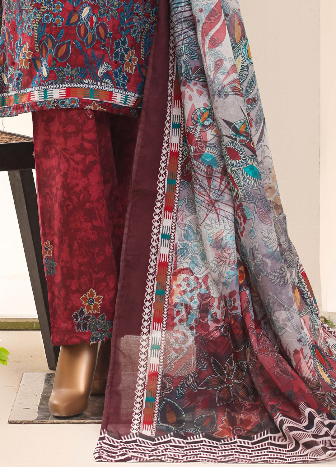 HZ Textiles RTW Printed Lawn 3 Piece Suit HZ26PPL LPE-3P-068 - Casual Collection