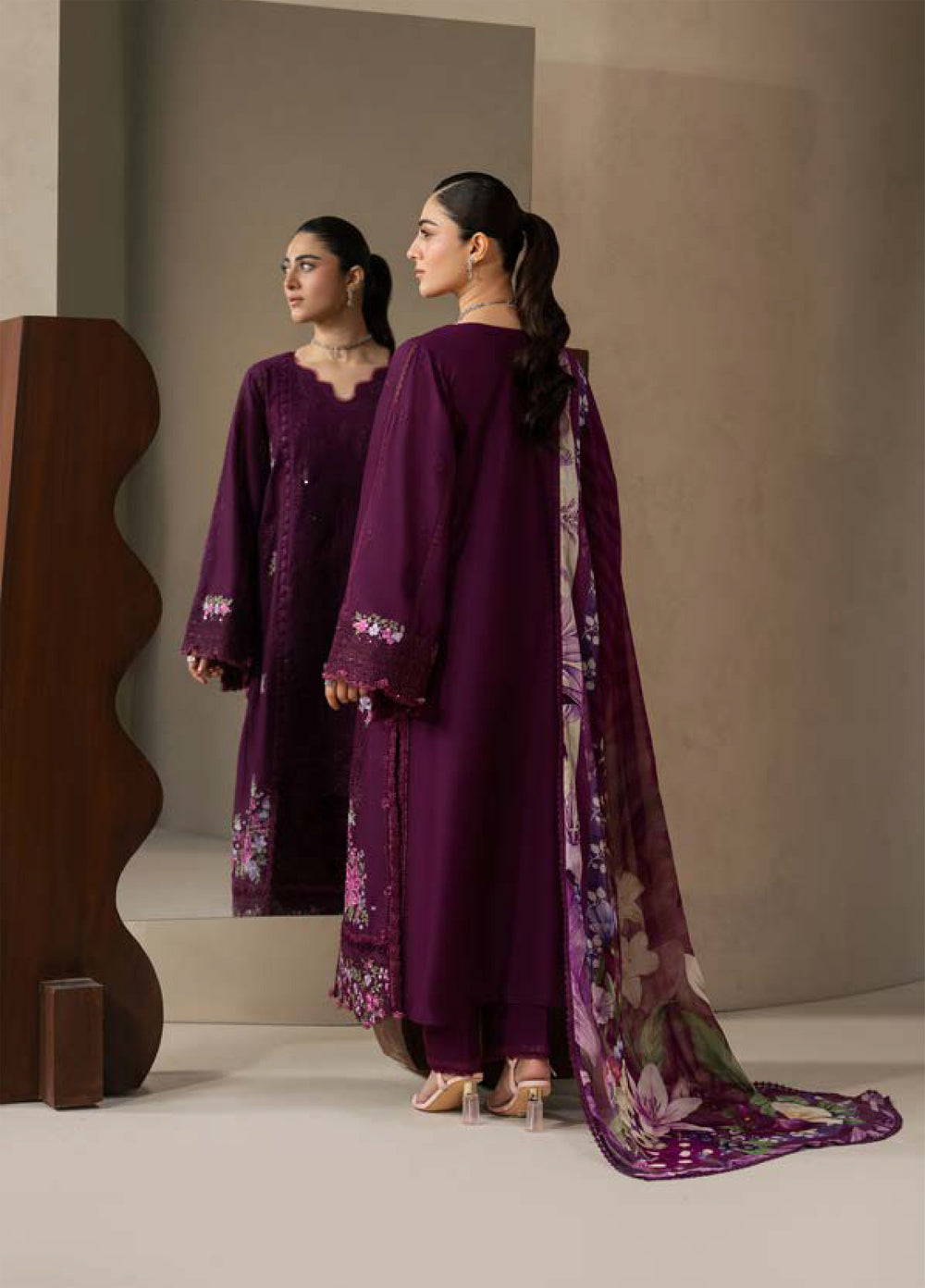 E-Craft by Elaf Unstitched Printed Lawn 3 Piece Suit EHC-2B Cassis - Casual Collection