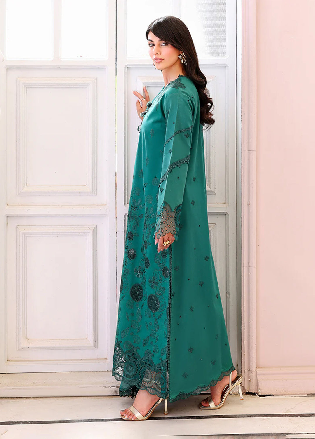 Veil of Summer by Roheenaz Unstitched Embroidered Luxury Lawn 3 Piece Suit RN26UVS 409 WHISPERED VEIL - Eid Collection