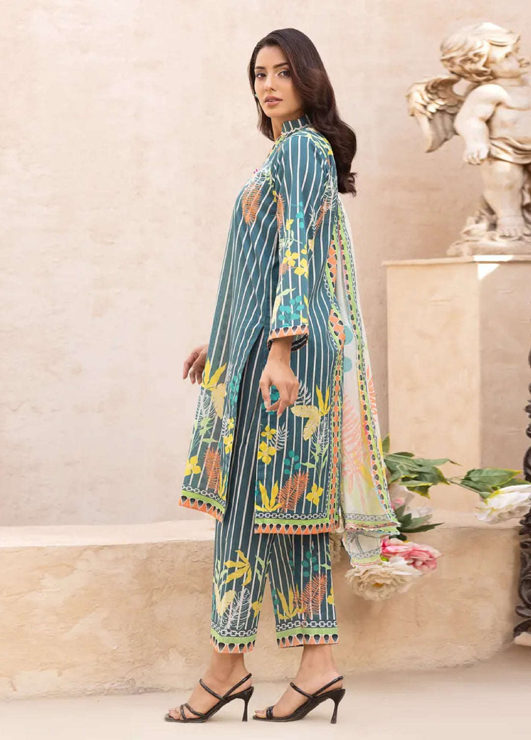 Cocoon by Regalia Textiles Unstitched Printed Lawn 3 Piece Suit RG26UCL D-8 - Summer Collection