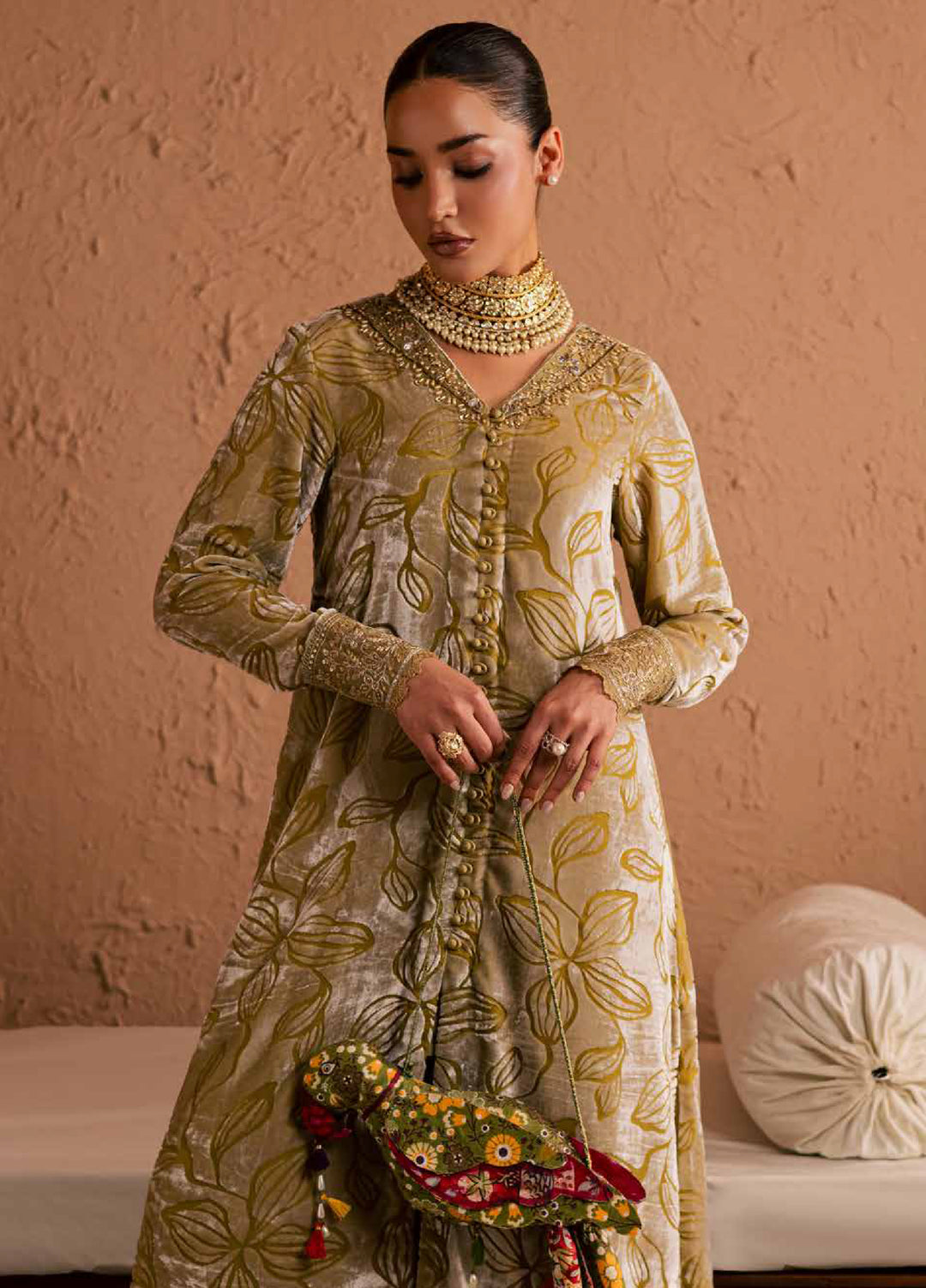Ballerina by Nureh Unstitched Velvet Palachi Embroidered 3 Piece Suits NU25BV NU2-189 - Festive Collection