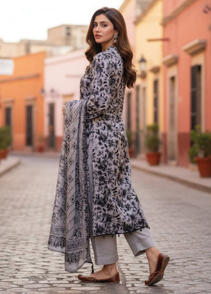 Salina by Regalia Textile Unstitched Embroidered Lawn 3 Piece Suit RG26EU D-4 - Summer Collection