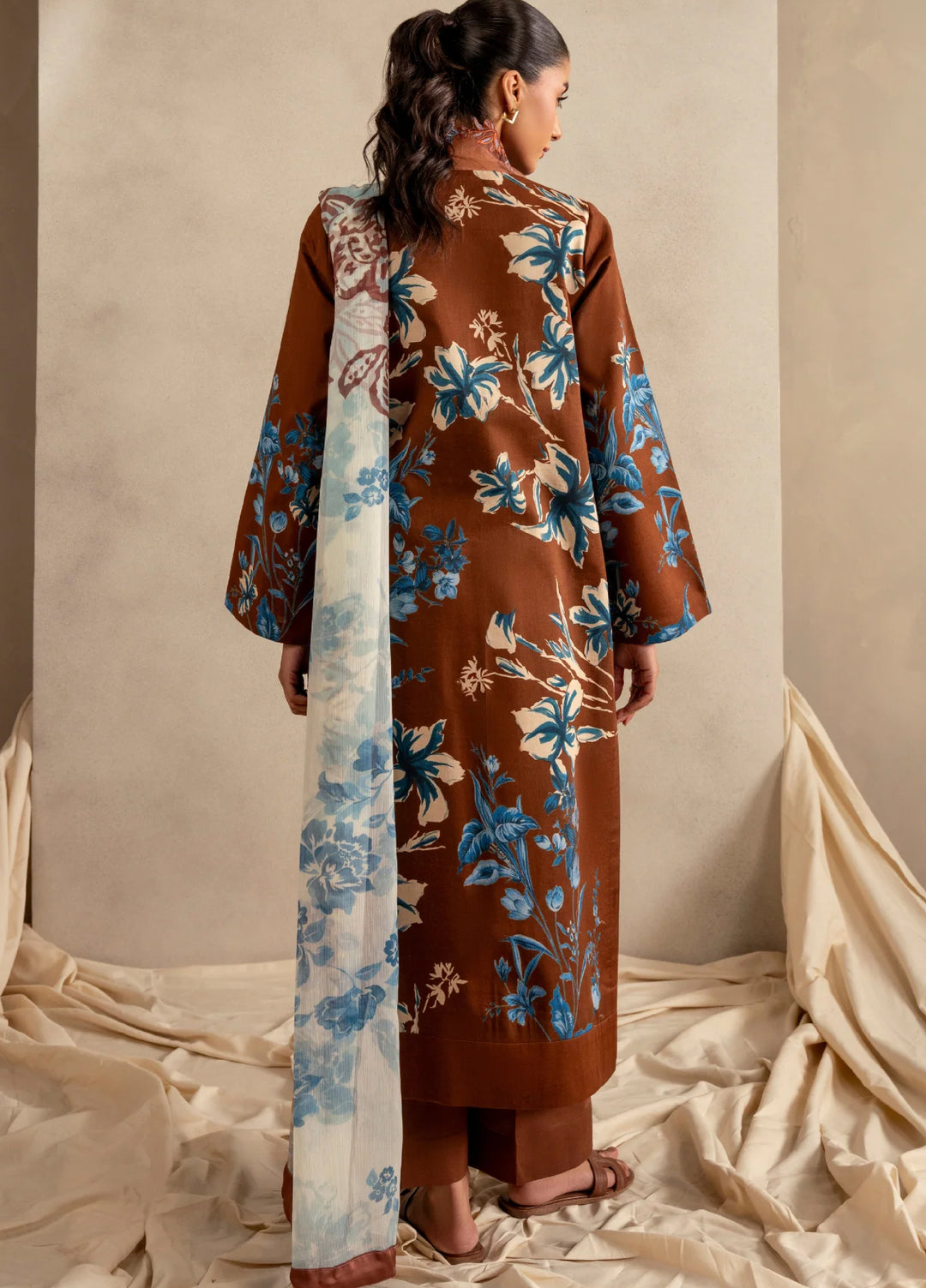 Meraki by Asifa and Nabeel Unstitched Embroidered Lawn 3 Pcs Suit AN26UM MSSL-08 sun kissed sand - Summer