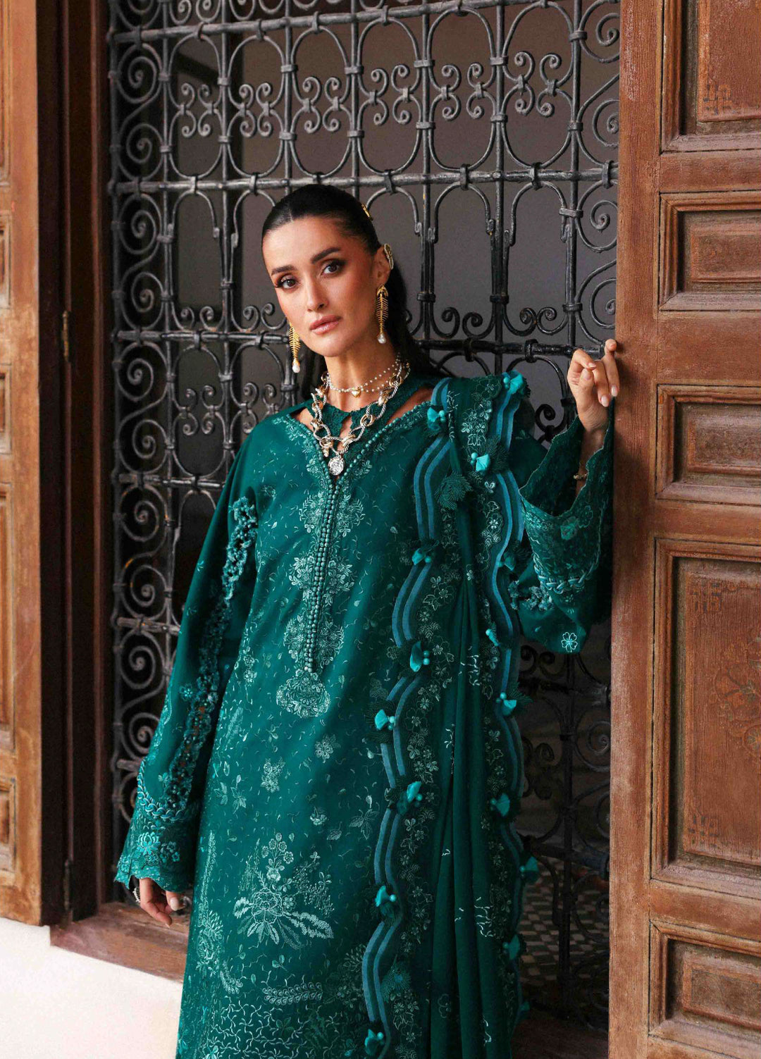 Reine by Republic Womenswear Unstitched Embroidered Luxury Lawn 3 Piece Suit RW26UTL D-06A - Eid Collection
